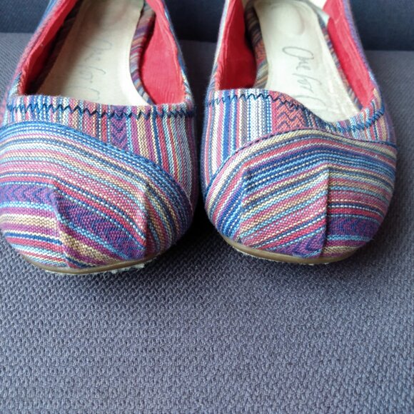 Toms Shoes Ballet Flats Size 9 Hippy Boho Folkwear Tribal Print - Picture 16 of 16